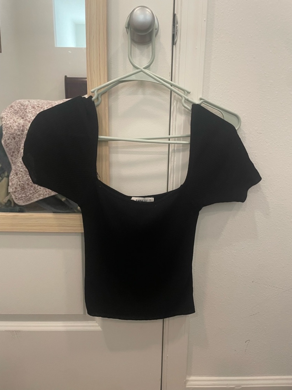 Zara Black Square-Neck Ribbed Crop Top with Puff Sleeves
